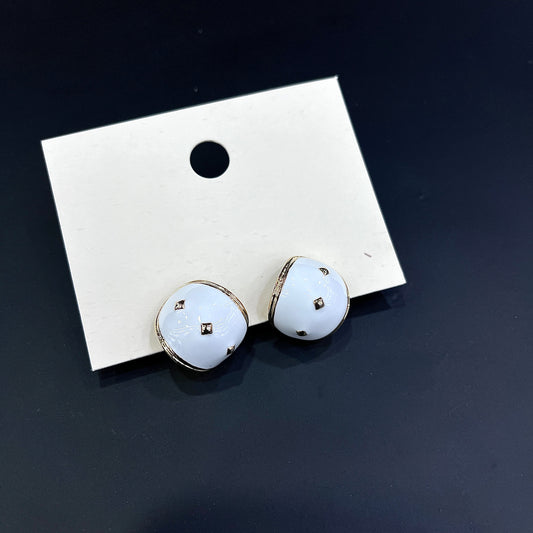 Gold White Round Earring